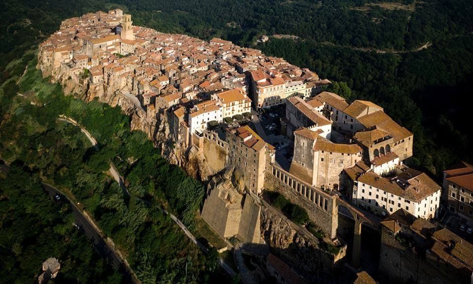 Pitigliano