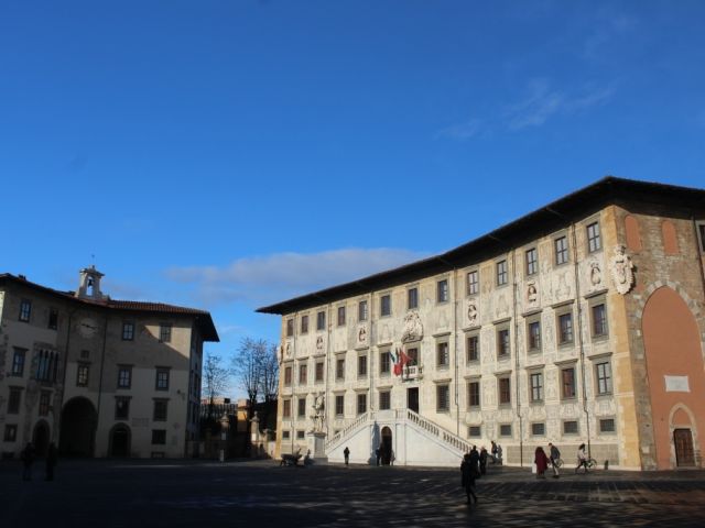 Cavallieri Square éisa