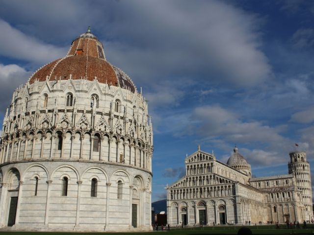 Pisa Piazza del Duomo